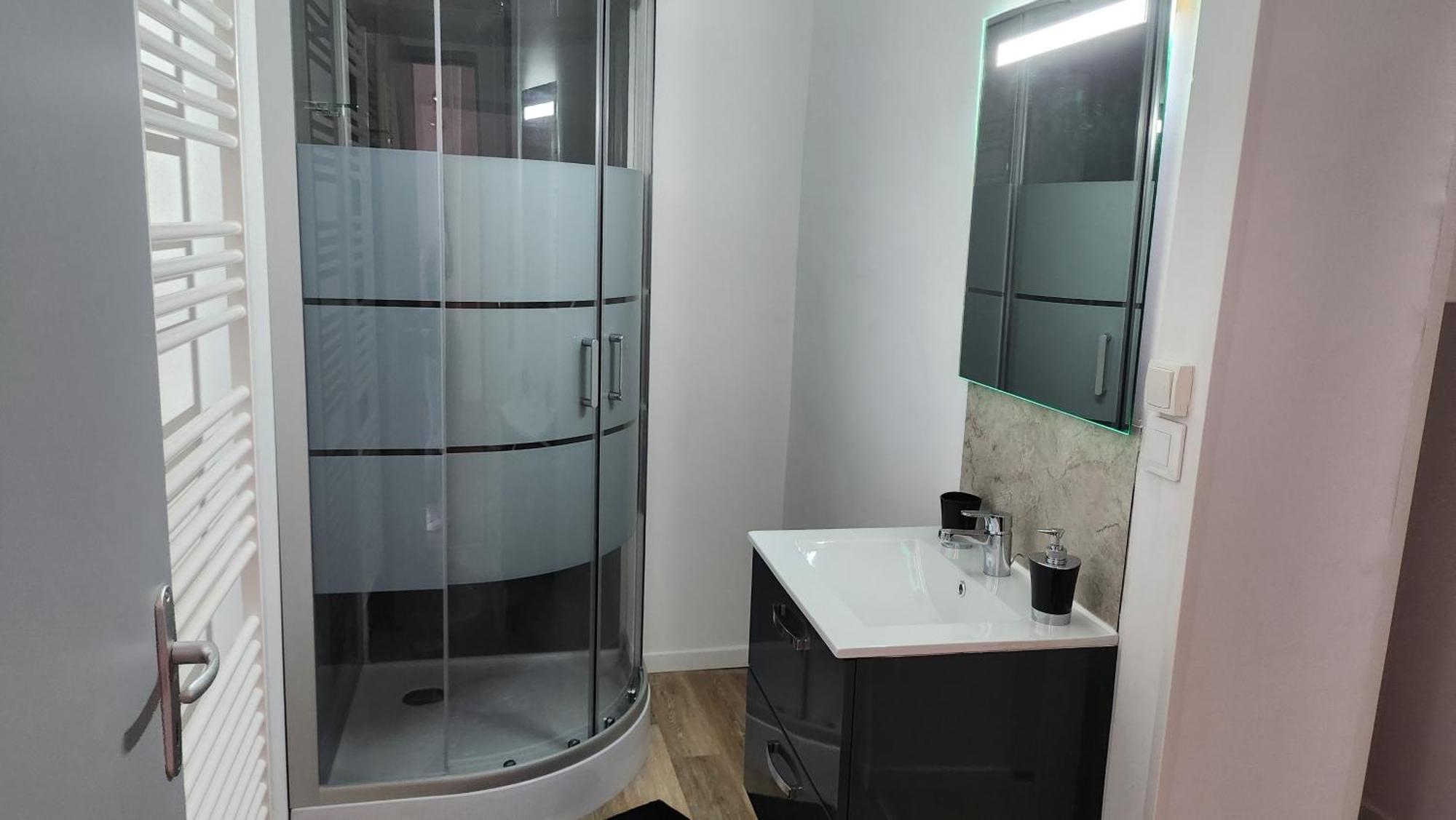 Appartement Tout Confort Vue Sur Les Forts Salins-les-Bains Zewnętrze zdjęcie